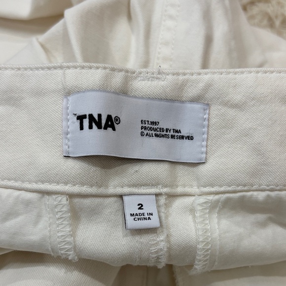 Aritzia Cream Pants - Picture 9 of 9